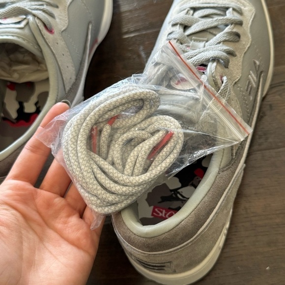 Fila X Staple Pigeon Low Top Sneaker Size 11 Men - Picture 9 of 10